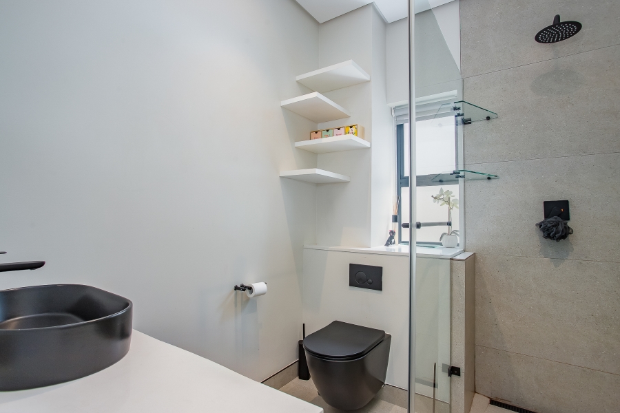 6 Bedroom Property for Sale in Pearl Valley at Val de Vie Western Cape